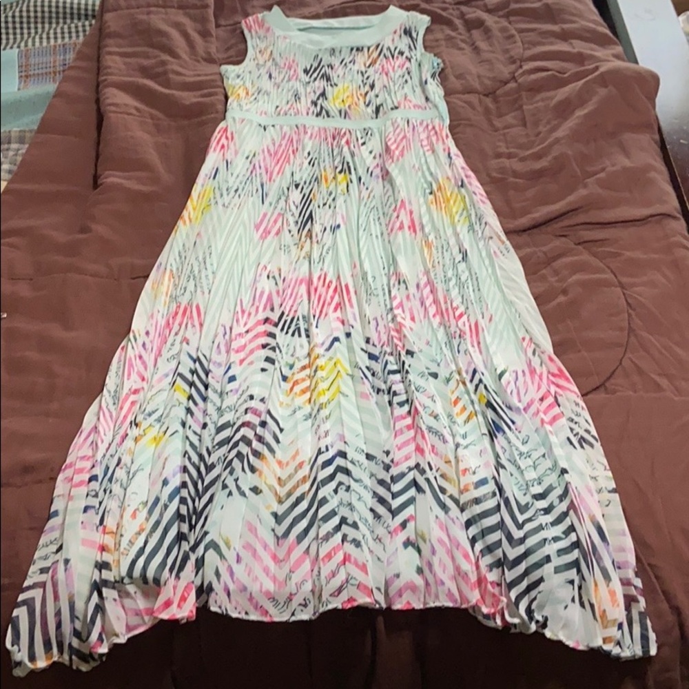 Girls Pullover Sleeveless Dress.